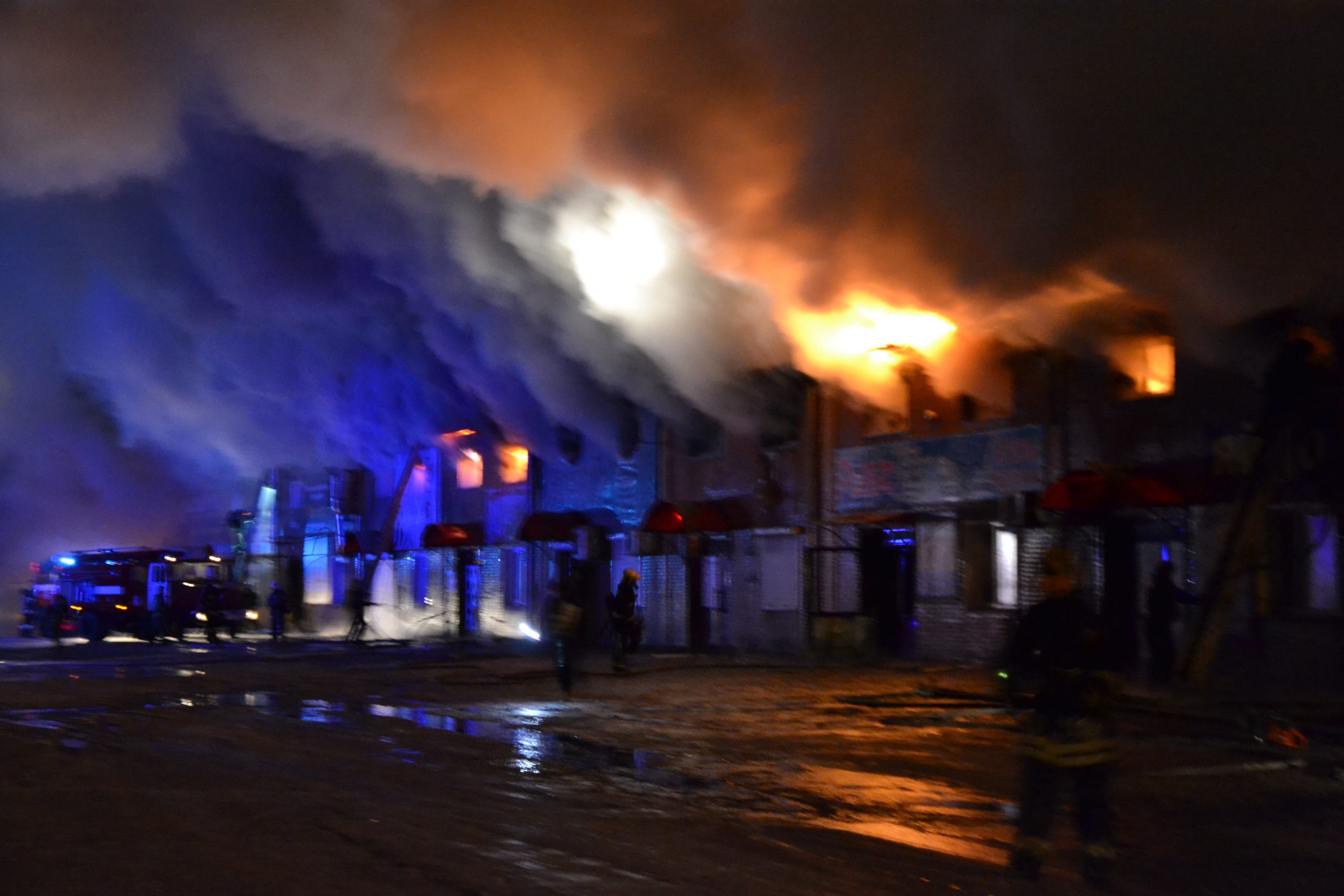 Что произошло в абакане сегодня. Пожар в Абакане Орбита. Пожар в Абакане сейчас. Пожар на Маршала Жукова 21 Абакан. Пожар в Абакане вчера.