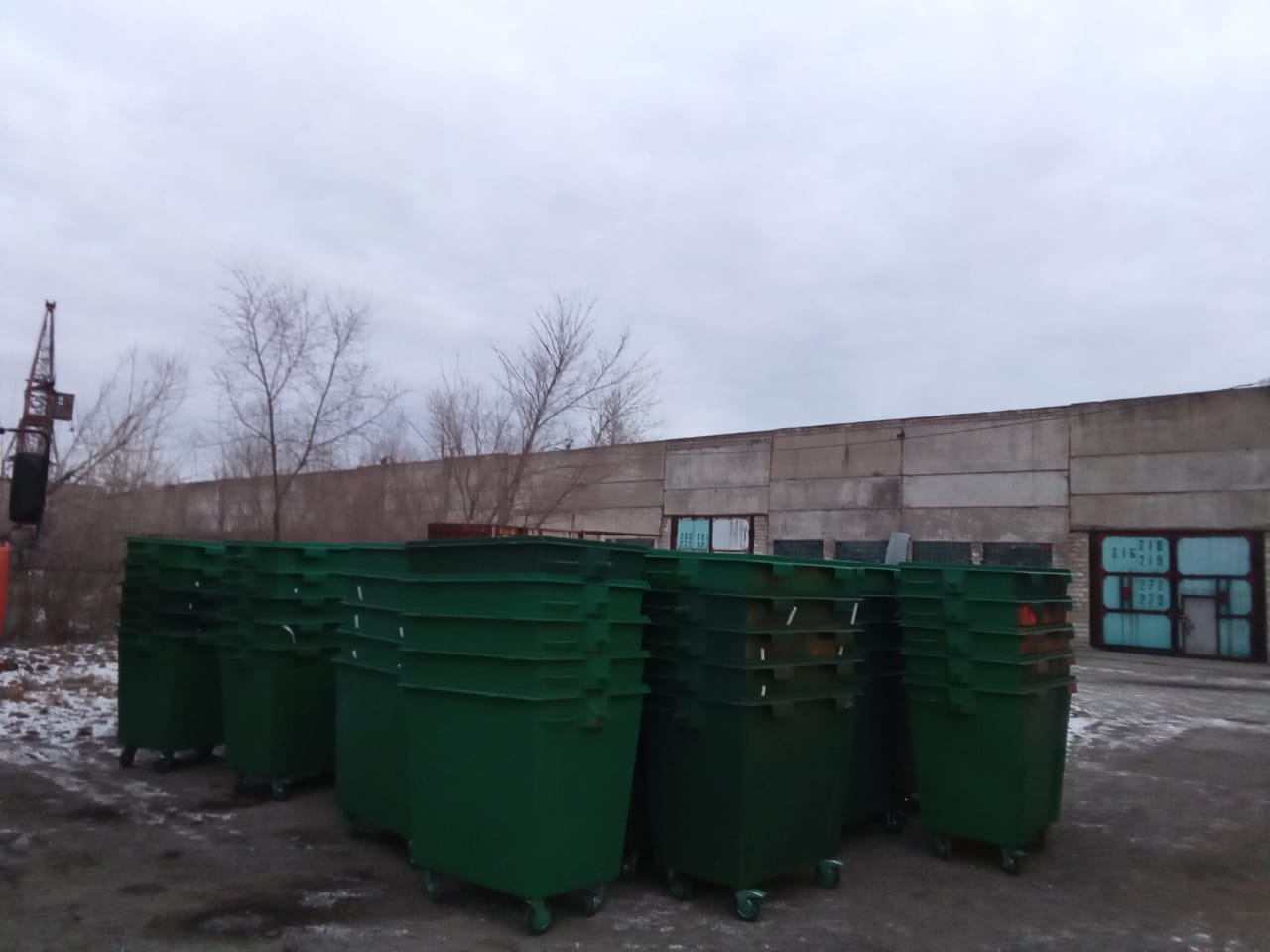 Новые контейнеры для Саяногорска