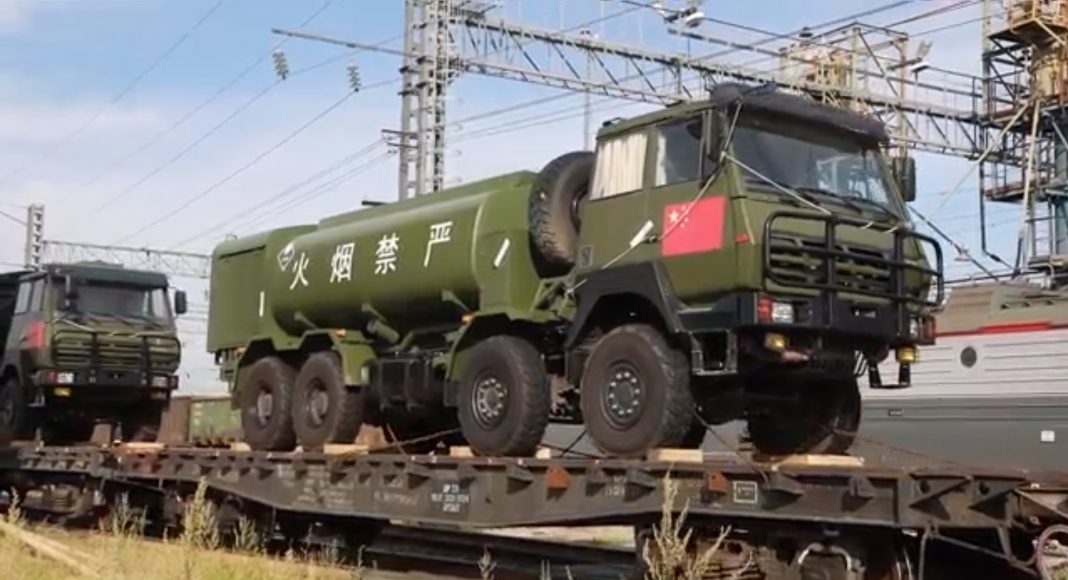 Кадр съемки пресс-службы ЦВО