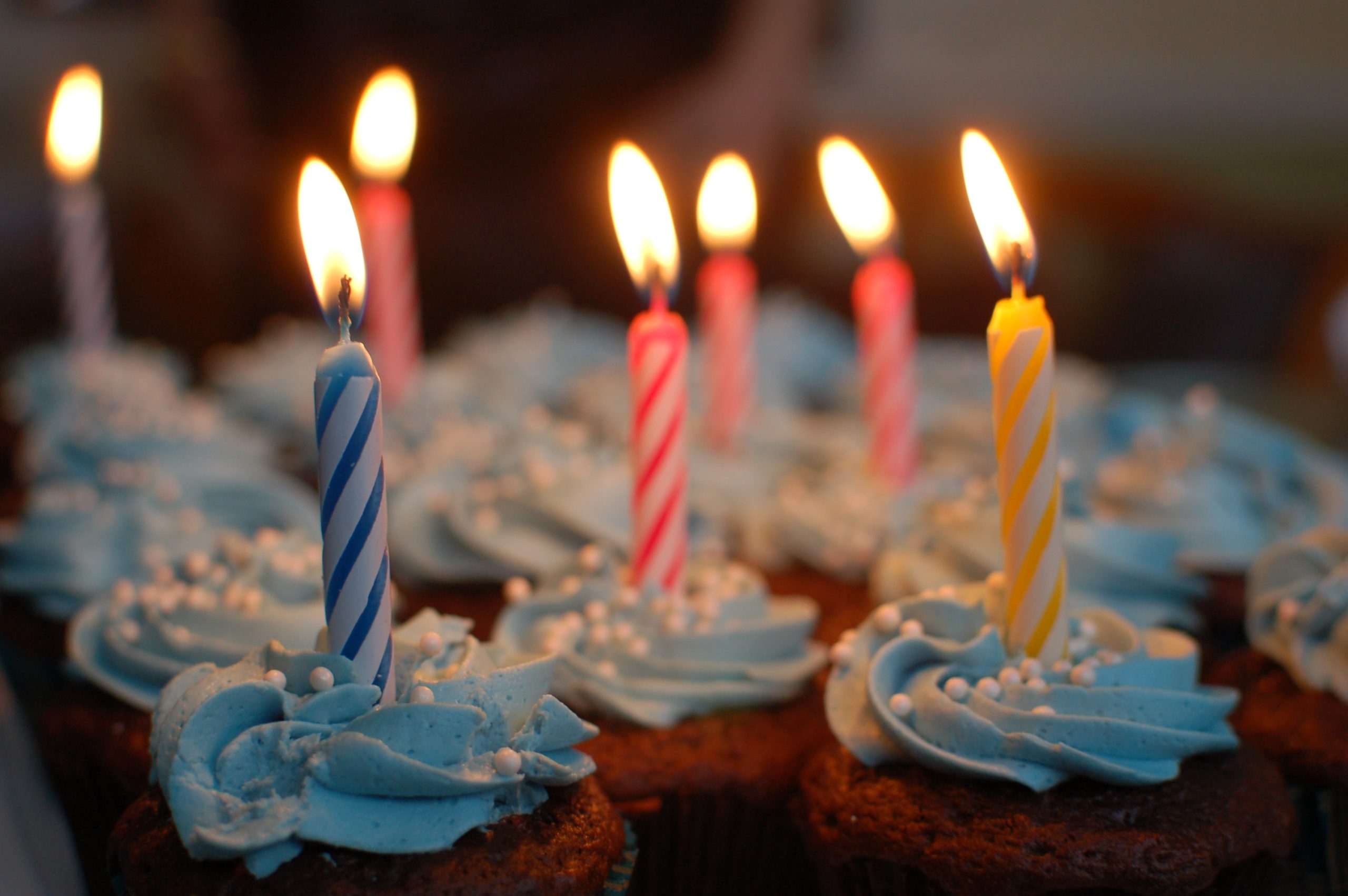 День рождения, торт, свечи