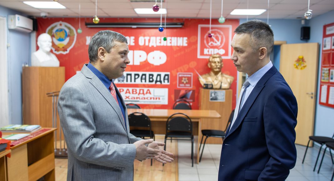 Александр Мяхар и Тайир Ачитаев. Фото pulse19.ru