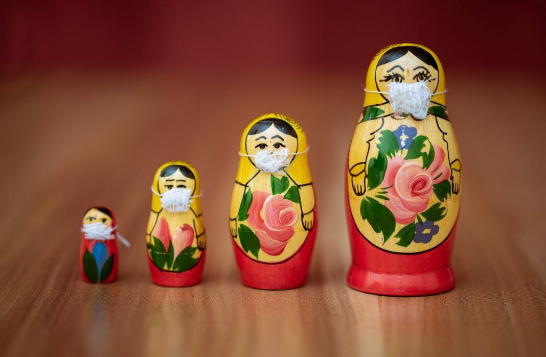 Матрешки, маски