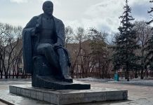 Памятник Ленину