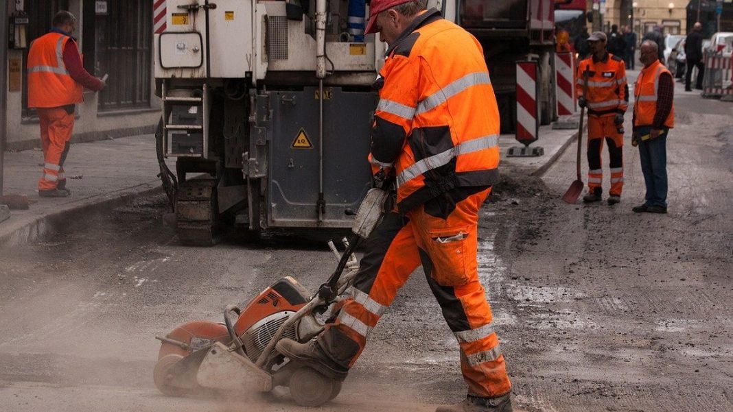 Строительство дороги