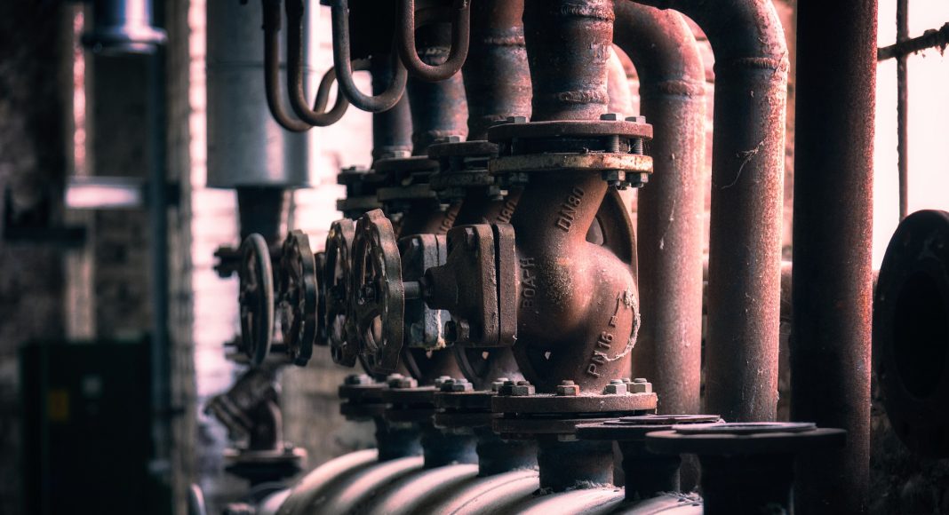 Изображение из фотобанка Трубы, отопление