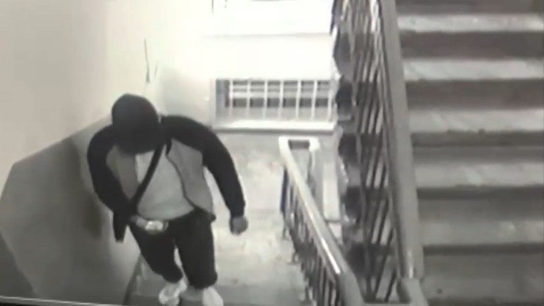 Кадр съемки камеры наблюдения