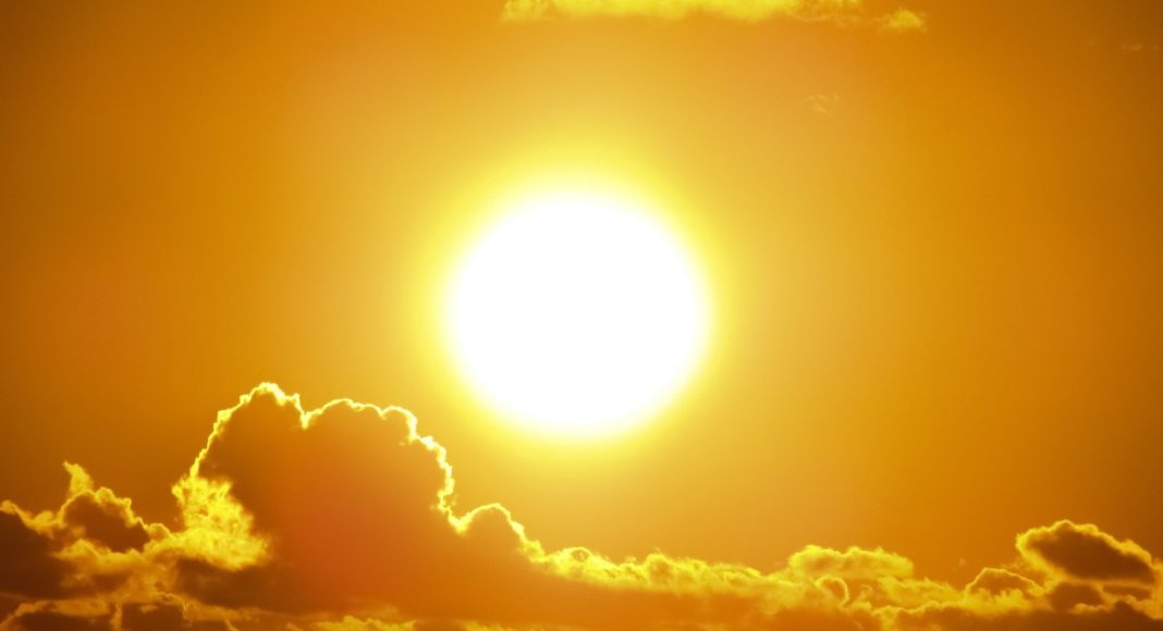 Изображение из фотобанка Солнце, жара