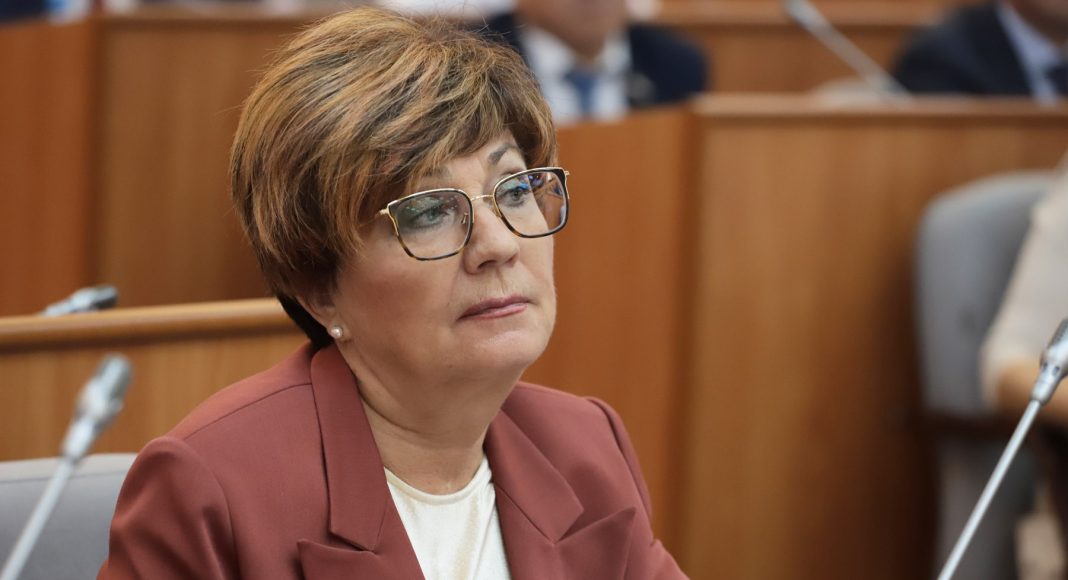 Ольга Лях. Контрольно-счетная палата Хакасии. Фото Верховного Совета РХ