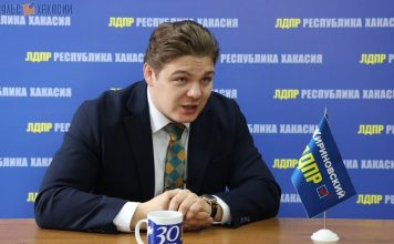 Михаил Молчанов подал документы в Избирком для регистрации кандидатом на выборах в Госдуму