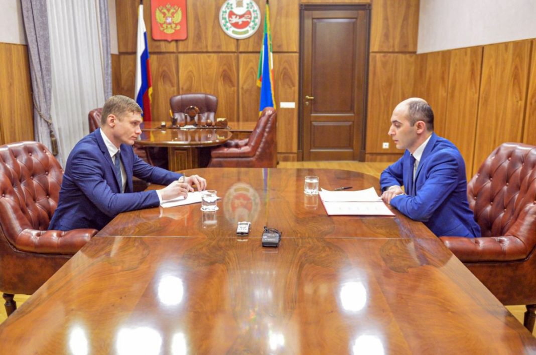 Валентин Коновалов и Манук Данданян