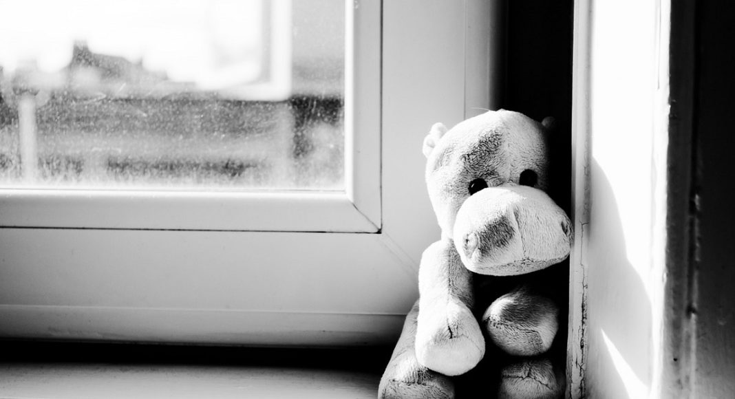 Изображение из фотобанка Окно