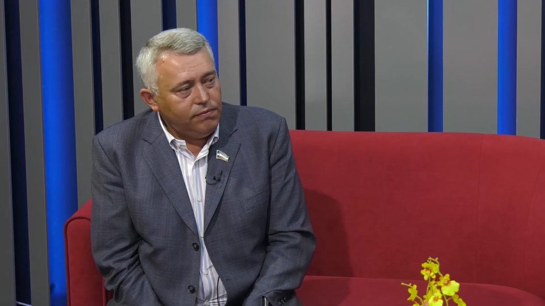 Игорь Пономаренко. Кадр съемки «Абакан 24»