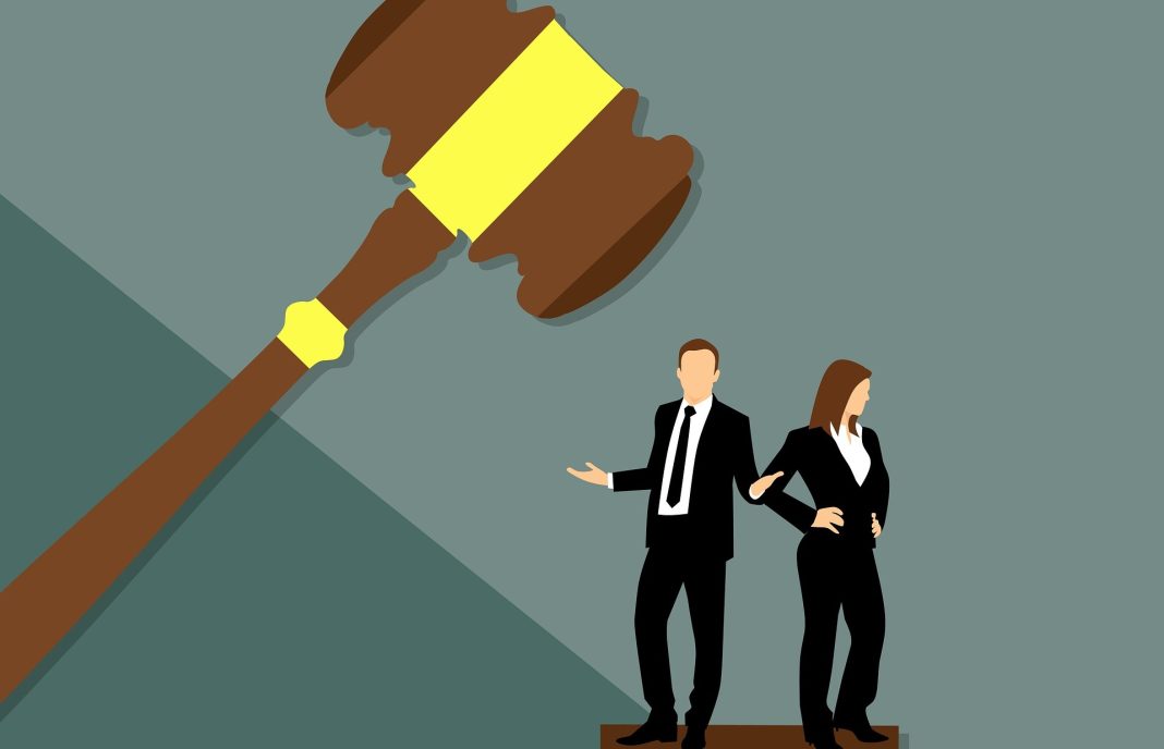 Суд. Давление. Изображение из фотобанка