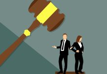 Суд. Давление. Изображение из фотобанка