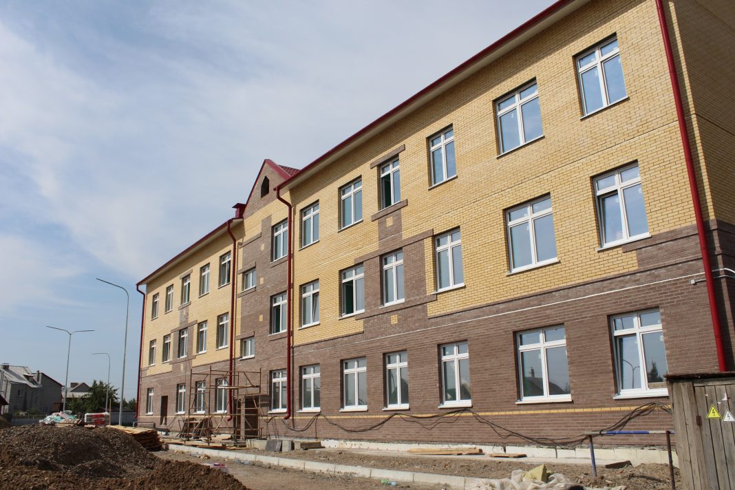 Строительство школы 32 в Абакане