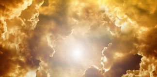 Тучи сгущаются