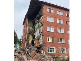 Обрушение дома в Омске