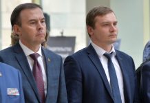 Юрий Афонин и Валентин Коновалов. Фото пресс-службы главы РХ