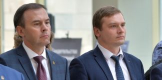 Юрий Афонин и Валентин Коновалов. Фото пресс-службы главы РХ