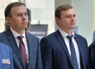 Юрий Афонин и Валентин Коновалов. Фото пресс-службы главы РХ