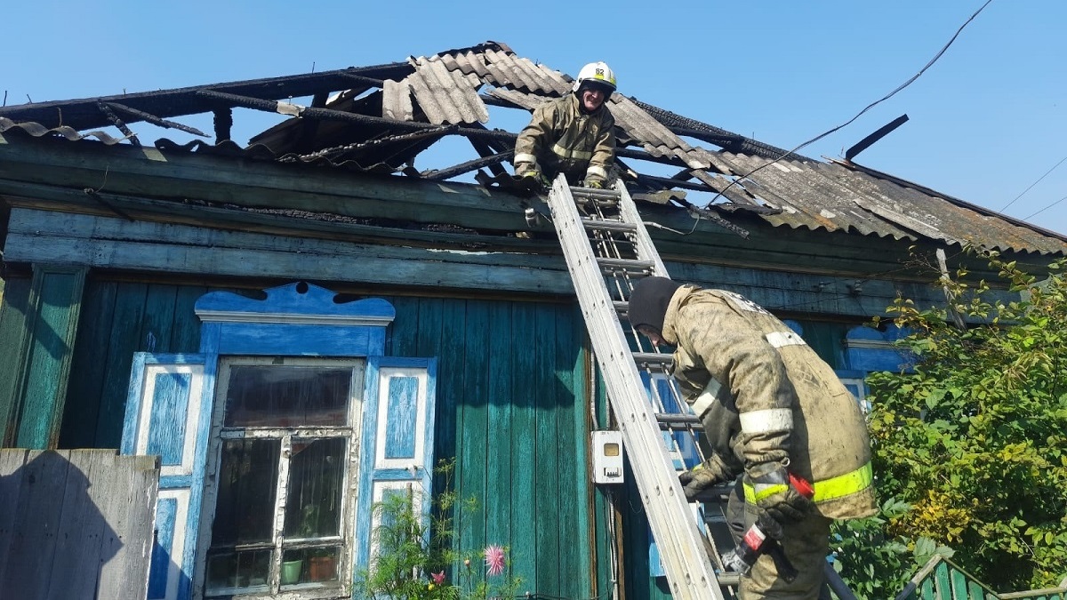 Пожарные спасли мужчину из горящего дома в Абазе - Пульс Хакасии