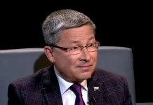 Олег Николаев