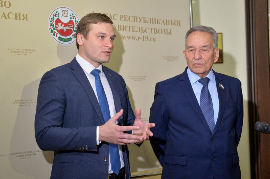 Фото: пресс-служба главы РХ Штыгашев Коновалов