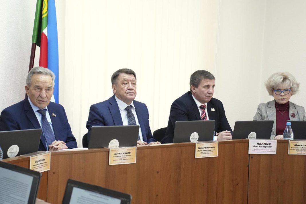 Фото пресс-службы Верховного Совета РХ Фото пресс-службы Верховного Совета РХ