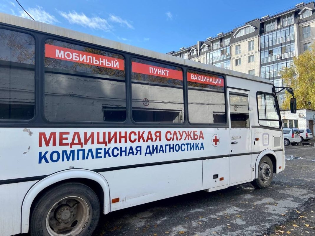 Мобильный пункт вакцинации в Абакане