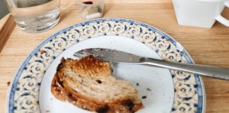 Хлеб и вода