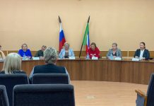 Встреча с родственниками мобилизованных в Усть-Абакане. Фото: pulse19.ru