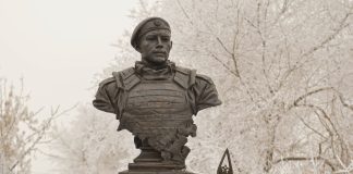 Памятник Аймиру Миягашеву
