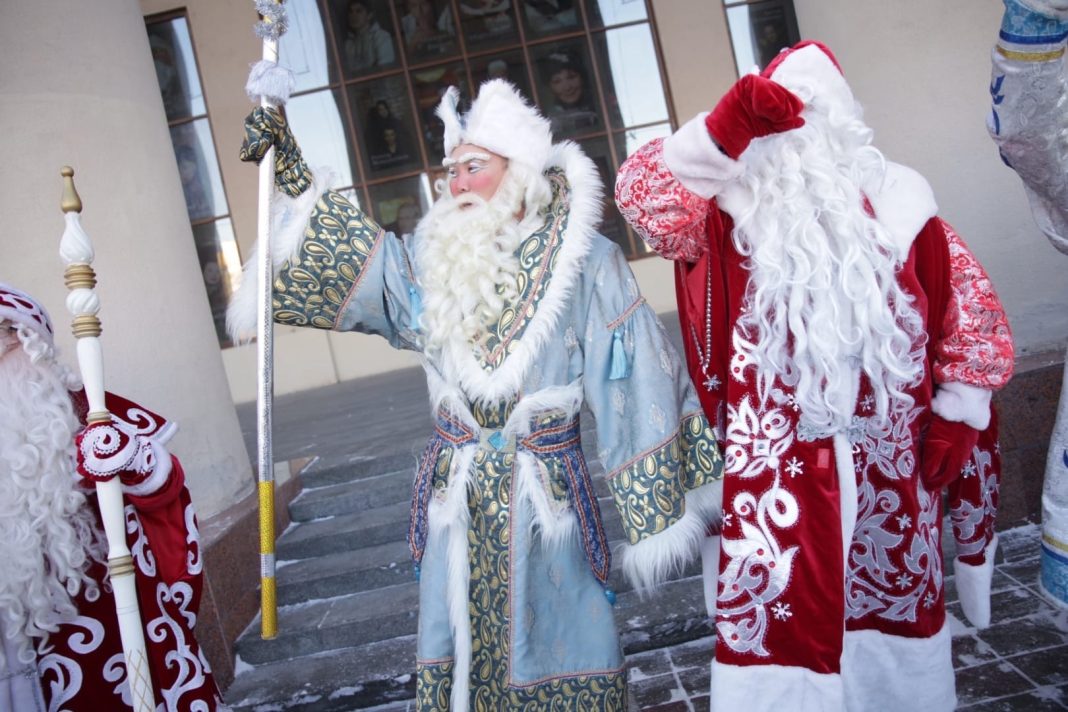 Фото с конкурса Лучшие Деды Морозы Сибири