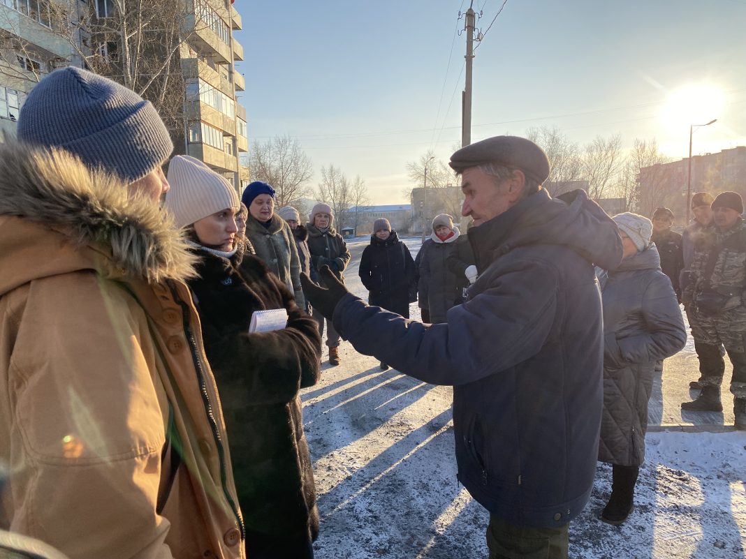 Собрание жильцов в Пригорске. Фото pulse19.ru