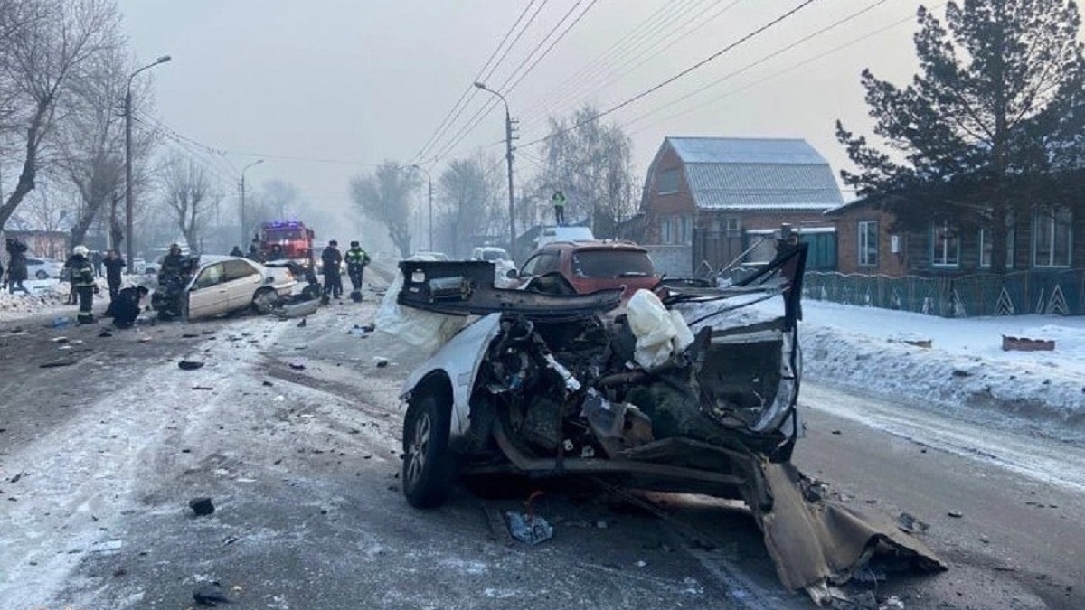 В Абакане в ДТП погибла женщина-водитель - Пульс Хакасии