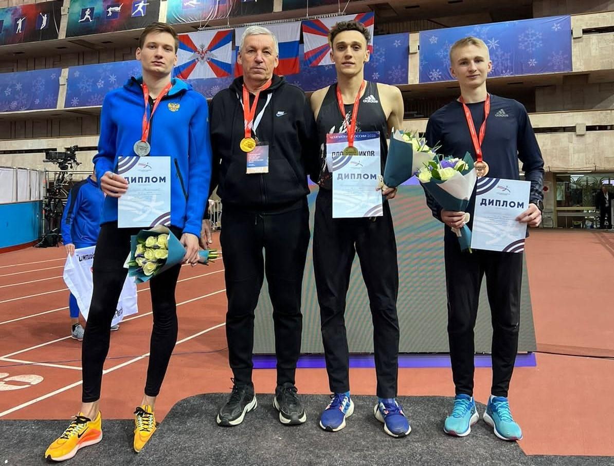 Константин Плохотников - чемпион России по бегу на 1500 м