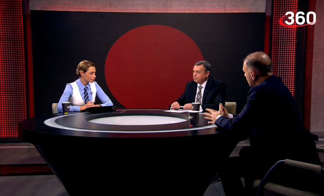 Александр Мяхар и Денис Дворников на телеканале «360»