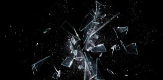 Осколки, разбитые