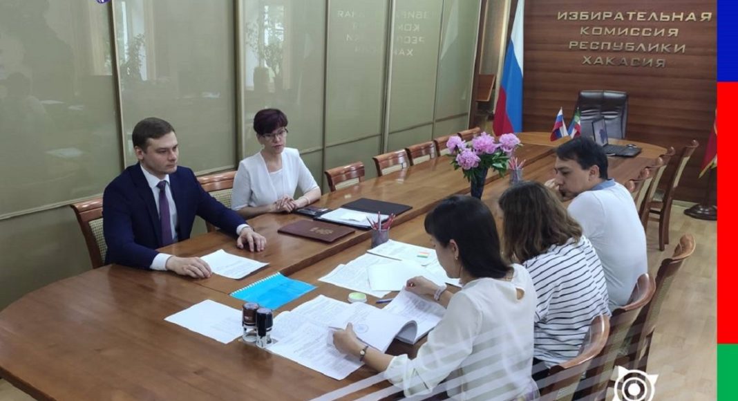 Фото пресс-службы Избиркома Хакасии Фото пресс-службы Избиркома Хакасии
