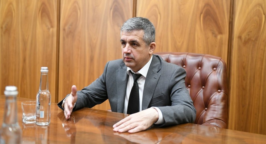 Фото пресс-службы правительства РХ Валерий Духно