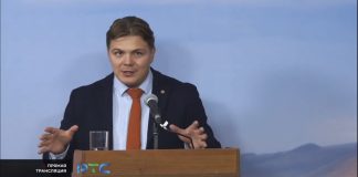 Михаил Молчанов на дебатах. Кадр трансляции РТС