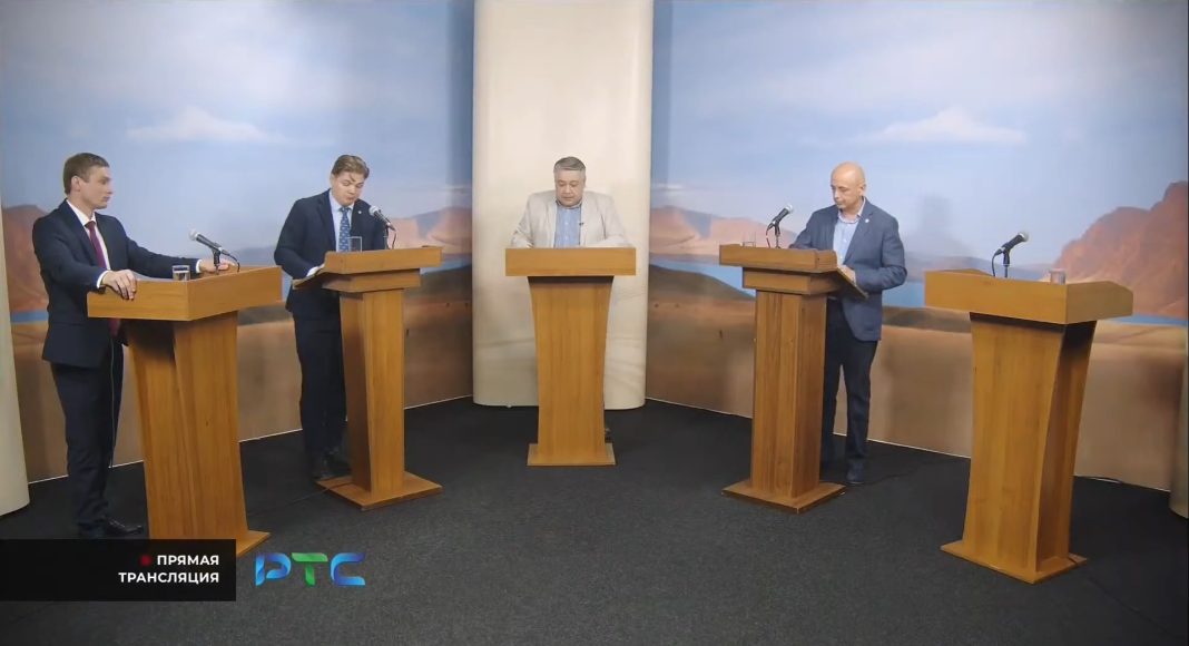 Дебаты кандидатов на пост главы РХ. Кадр съемки РТС