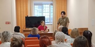 Бадма Башанкаев в Усть-Абаканском районе. Фото из телеграм-канала Елены Егоровой