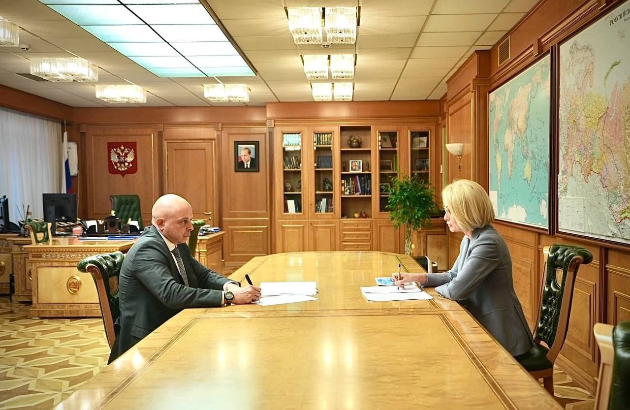 Сергей Сокол и Виктория Абрамченко. Фото пресс-службы ЕР