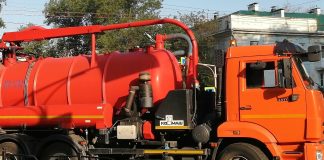 Откачка. Машина. Фото предоставлено отделом по связям с общественностью