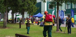 Соревнование лесных пожарных. Фото пресс-службы Федеральной Авиалесоохраны