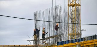 Строительство школы в Туве. Фото из телеграм-канала Владислава Ховалыга