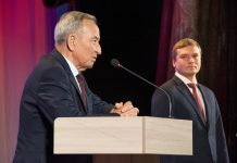 Штыгашев и Коновалов. Фото пресс-службы главы РХ