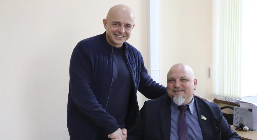 Сергей Сокол и Андрей Алеев. Фото пресс-службы ВС РХ