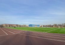 Футбольное поле в Белом Яре. Фото пресс-службы Минспорта РХ